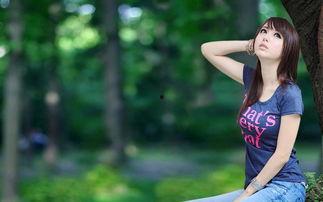 吃瓜少女阿哞哞细腰,吃瓜少女的时尚蜕变记